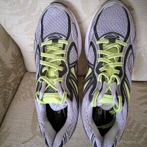 Saucony Guide 7 Pro Grid Men's 8.5 Running Shoes NEW